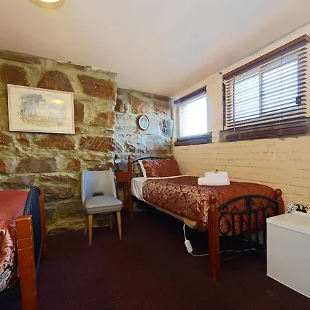 Edinburgh Gallery Bed & Breakfast Hobart Exterior photo